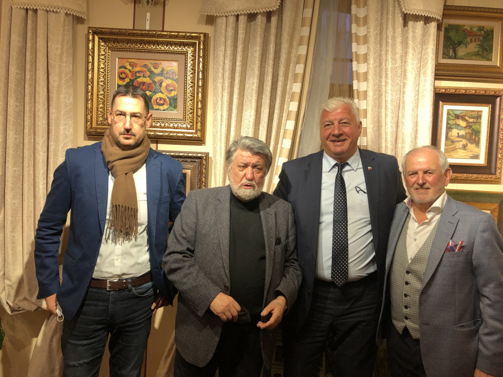Рашидов присъства на откриването на галерия в Пловдив