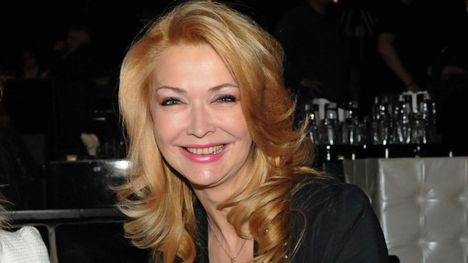 Росица Кирилова се показа с изумителна фигура на 57г. СНИМКА