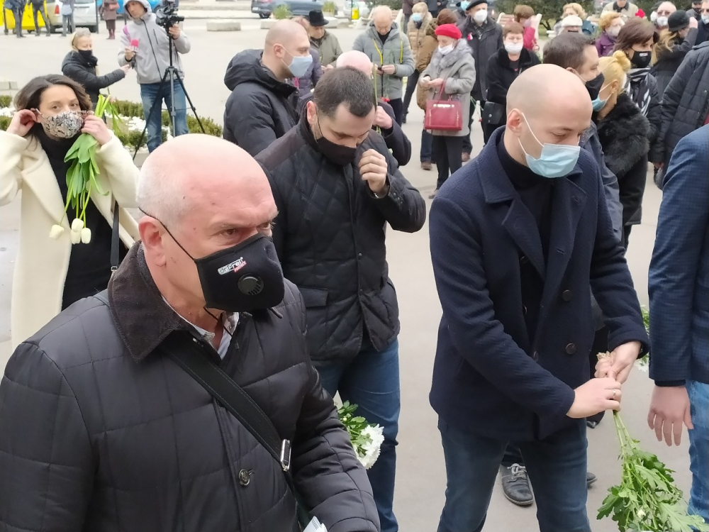 Изпратихме Клара Маринова в последния ѝ път СНИМКИ