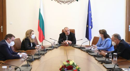 Борисов разпореди да спре имунизацията с ваксината на "АстраЗенека" ВИДЕО