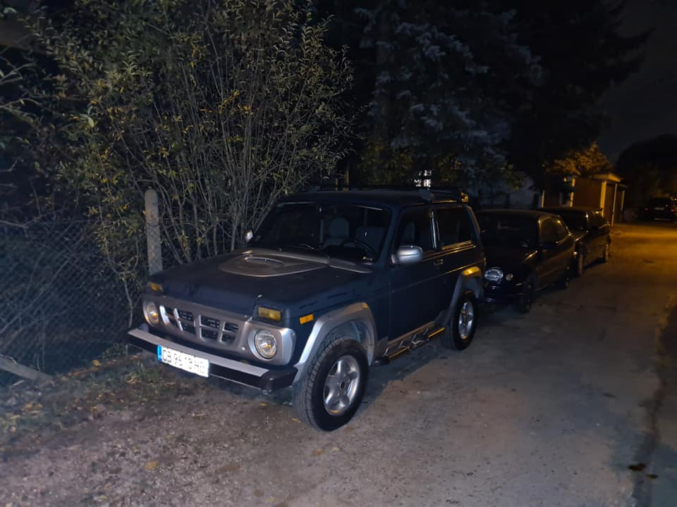 Автоджамбази свиха уникална "Лада" в София СНИМКИ