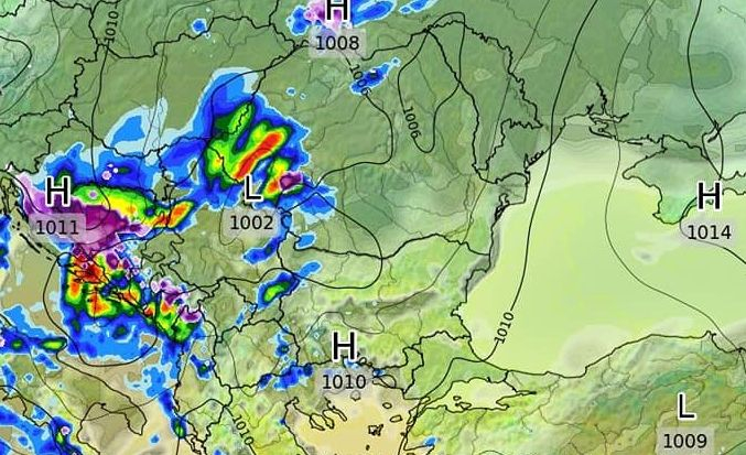 Meteo Balkans показа страшни КАРТИ на България: До часове идат големи опасности!