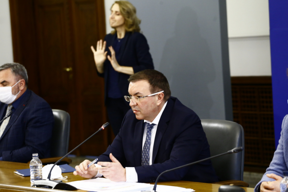 Проф. Ангелов: Предупредиха ме с вендета! Очаквам да бъда ударен скоро 