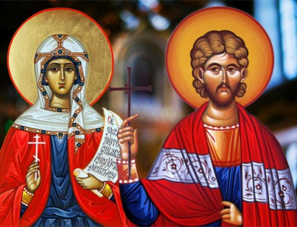 Прекрасни имена черпят днес, почитаме светци, жестоко пребити с камъни