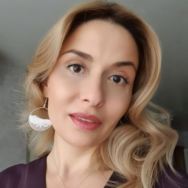Журналистка: Тези, които създадоха мутрите в България, крещят „Мафията/мутрите – вън“
