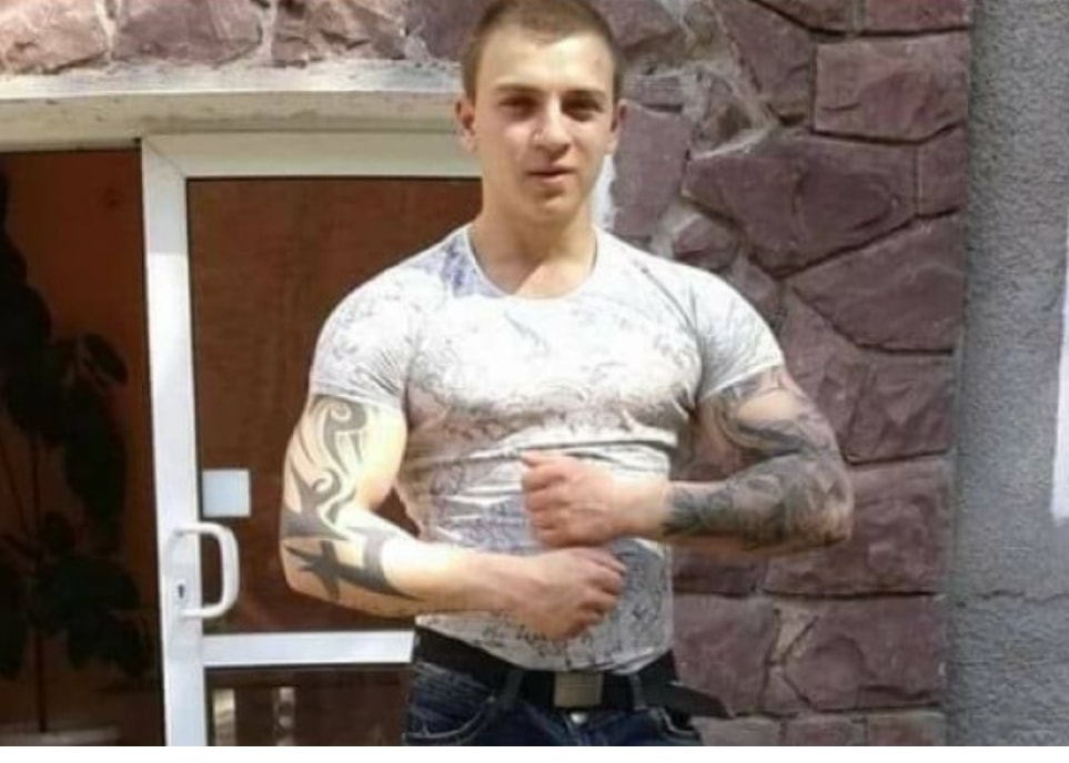 Стъки взриви мрежата с коментар на екшъна с полицаите и бития дрогиран джигит в Казанлък СНИМКА