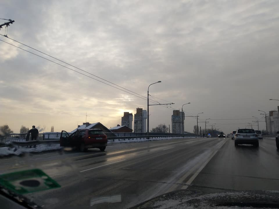 Зрелищна верижна катастрофа върху мост в София, голяма тапа ВИДЕО