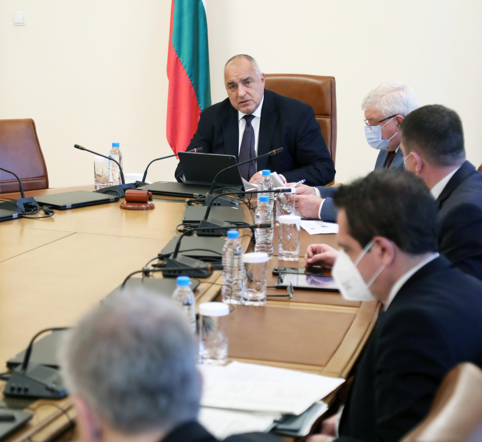 Премиерът разкри заради коя спечелена битка сега има пари,  безплатни лекарства и ваксиниране ВИДЕО