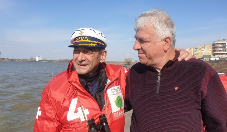 „Лодката на Свободата“ спря и в Никопол