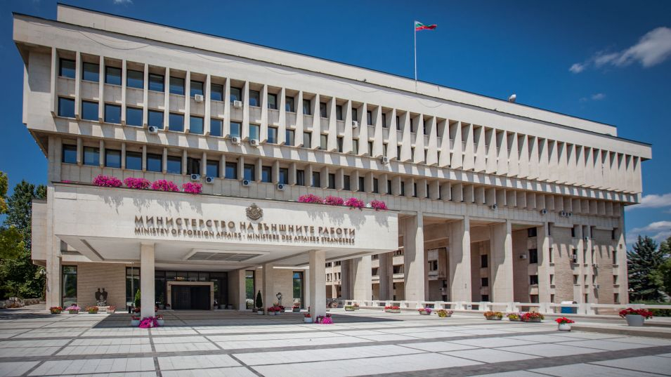 МВнР: България няма никакви териториални претенции към други държави, изказването на Джамбазки е неуместно