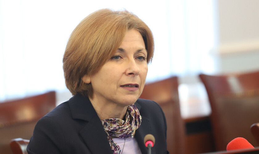 Боряна Димитрова с два сценария за ходене по мъките на „Има такъв народ“ след вота