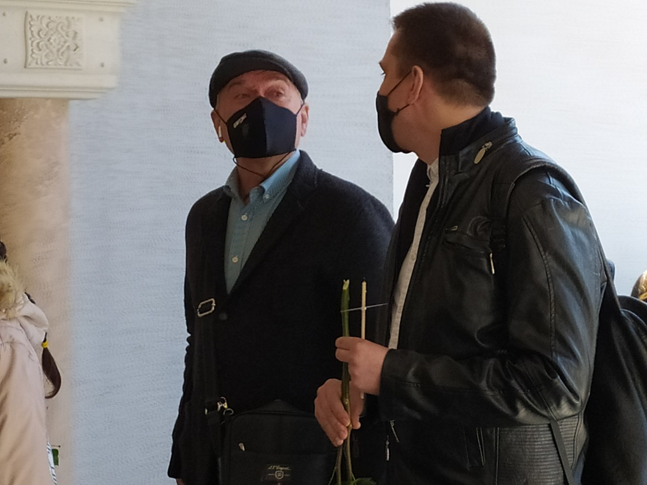 Фоторепортаж в БЛИЦ! Политици и журналисти си взеха последно сбогом с Георги Коритаров