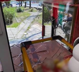 Изпотрошиха и обраха заведение в Пловдив за трети път ВИДЕО