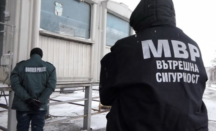 Митничарите на Дунав мост 2 в шок заради 10-годишно дете от Ирак 