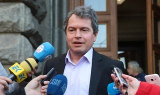 АЕЖ се възмути от скандала с Тошко Йорданов и репортер