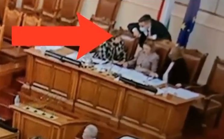 Тома Биков изригна за скандалното ВИДЕО на Дончева и Митева