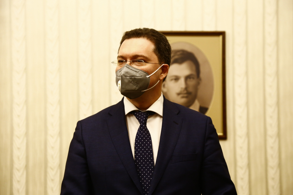 Даниел Митов: Безобразие! Подарявам 600 хил. лв. на този, който...