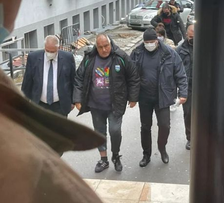 Оперират в момента Бойко Борисов