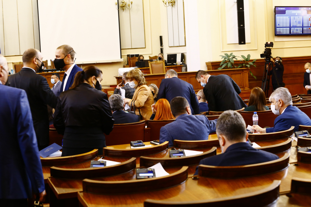 Депутатите посякоха лошо ГЕРБ