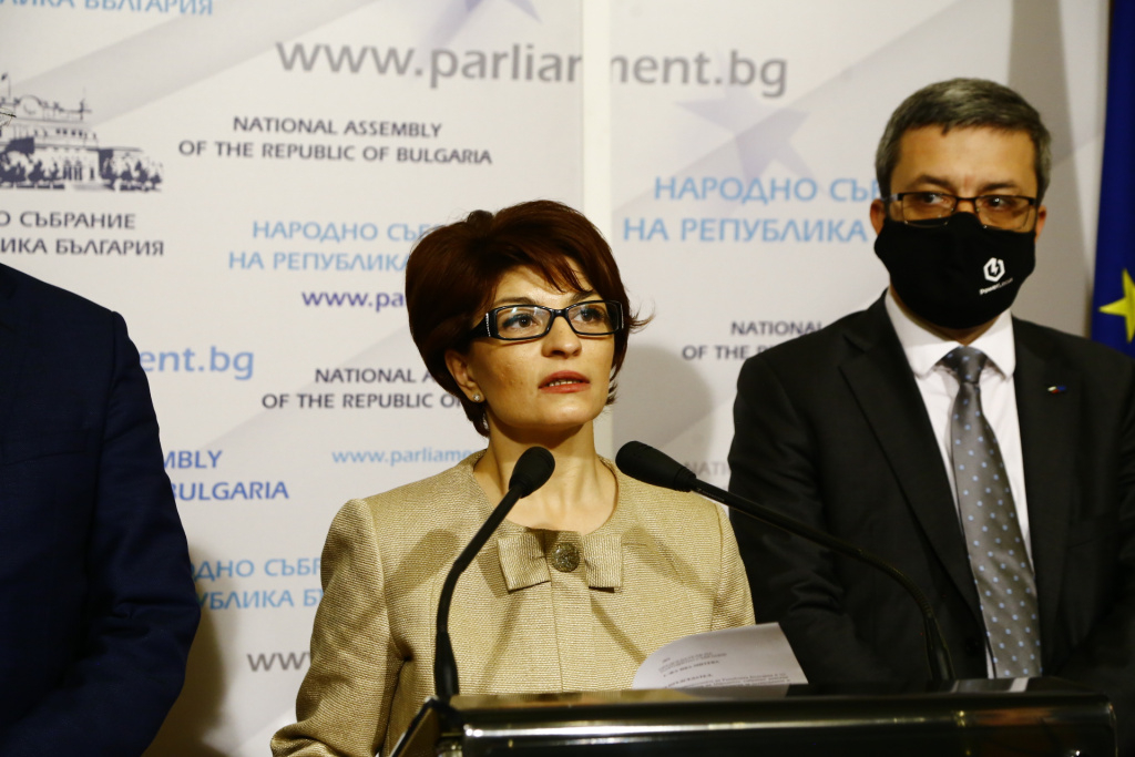 ГЕРБ отправи драматичен апел към БСП за третия мандат! 