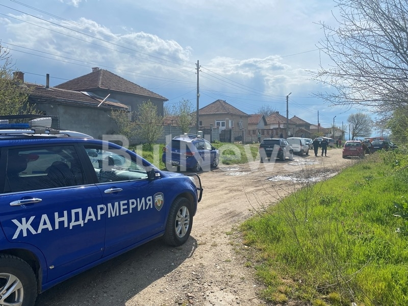 От последните минути: Барети щурмуваха дома на убиеца Валентин СНИМКИ 