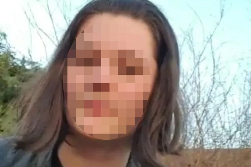 Ученичка излезе от дома си, а след 2 седмици я намериха в друга държава с... СНИМКИ 