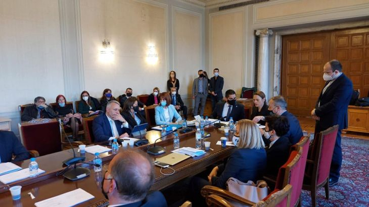 Официално! Правната комисия с ключови промени за изборите