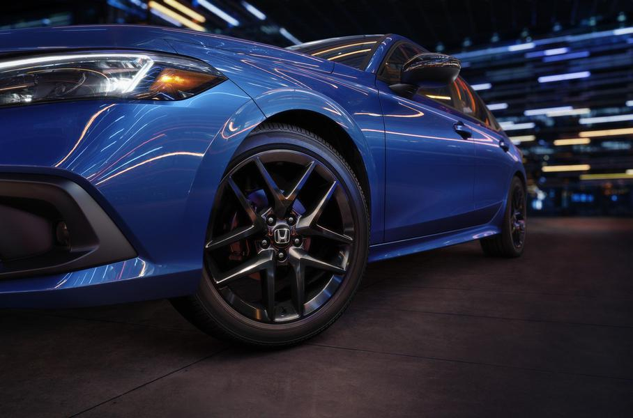 Новата Honda Civic: Страхотна визия и много стилен салон ВИДЕО