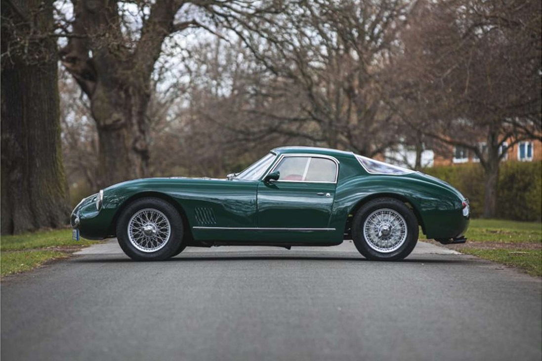Уникална Alfa Romeo 1900 е обявена за продажба СНИМКИ