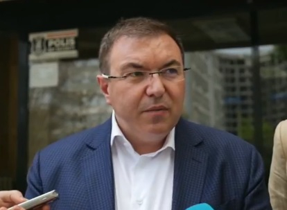 Здравният министър се закани на ресторантьорите и направи важно съобщение за сватбите ВИДЕО