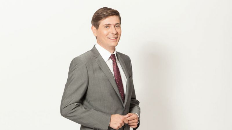 Виктор Николаев се сгърчи в ефир