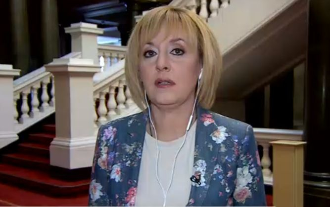 Манолова неочаквано призна: Докато слушах Илчовски получих…
