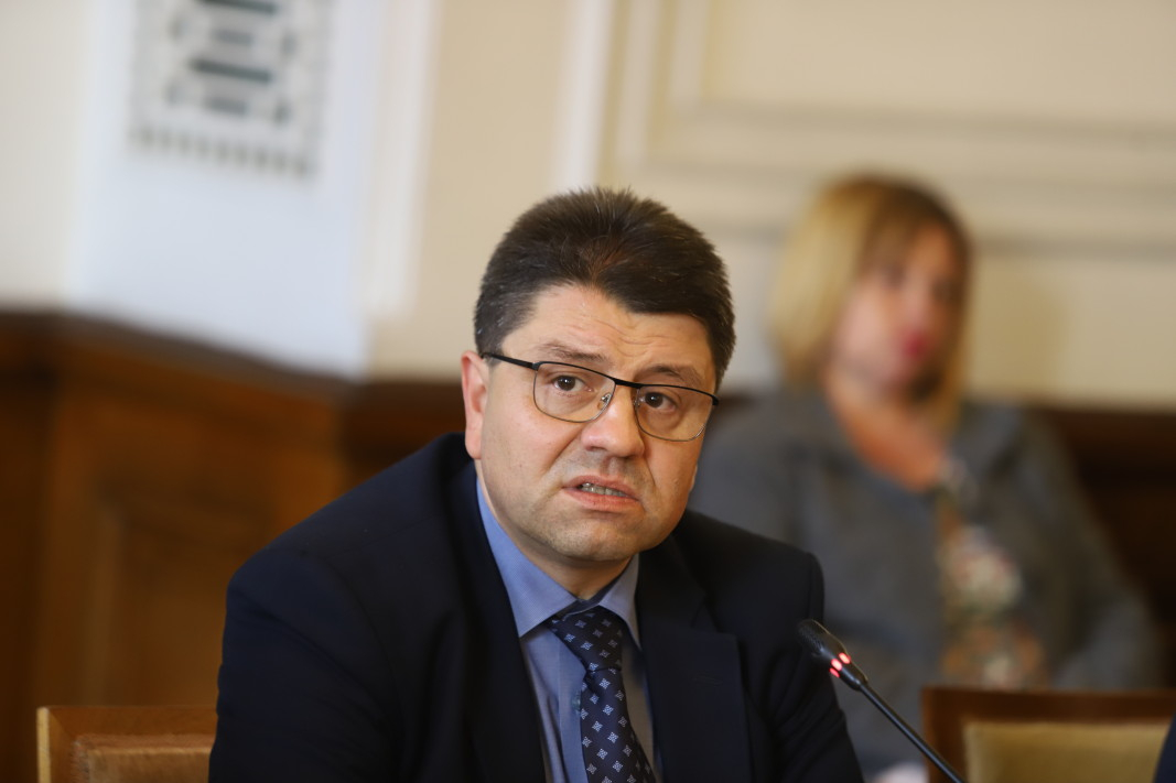 Ципов призна за ЦИК и се закани: Няма да падам до нивото на Манолова и Иванов, мога много да кажа за тях