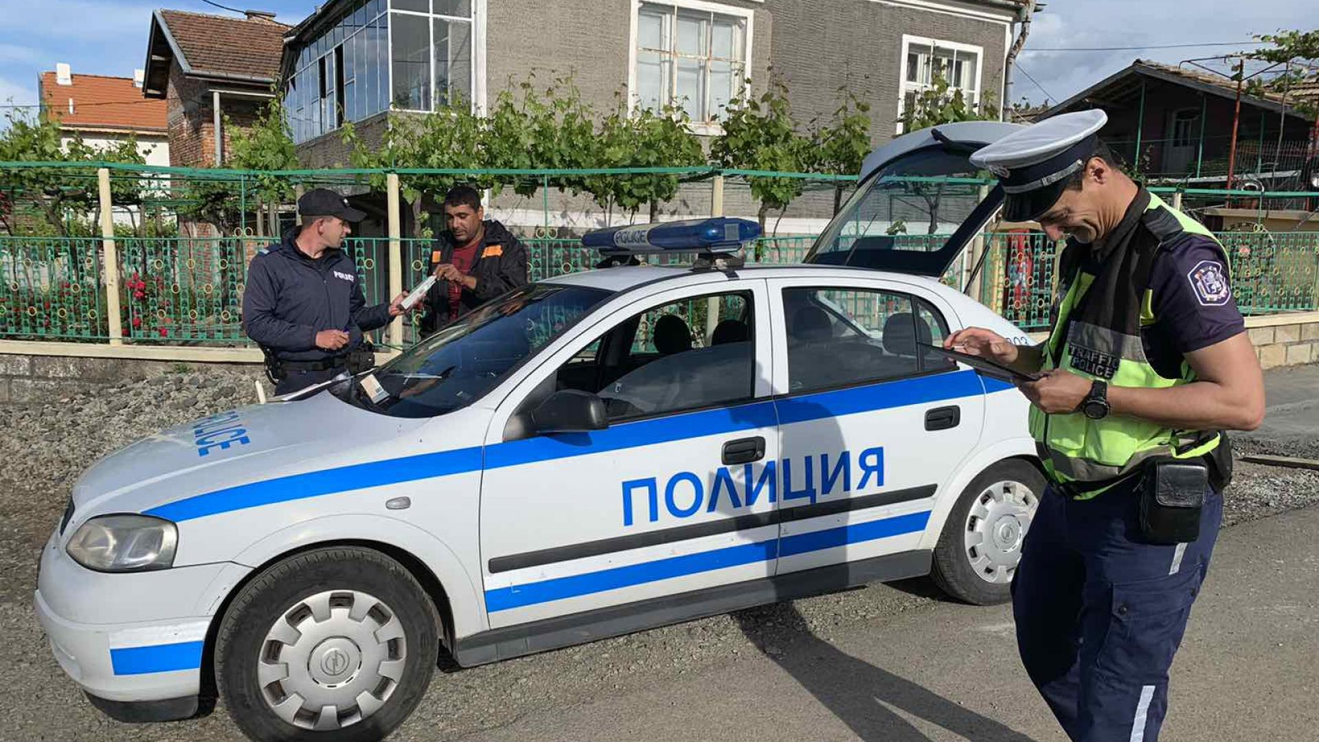 Родни шофьори се "светнаха" как да прецакат камерите и радарите