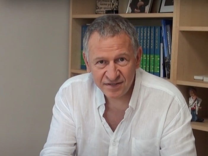Новият здравен министър – преоблечен Мангъров 