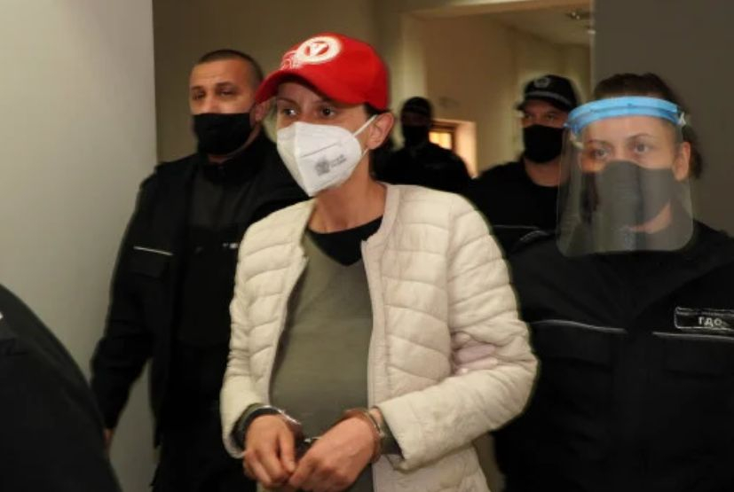 Извънредна новина за бременната Дениза, убила майка си   