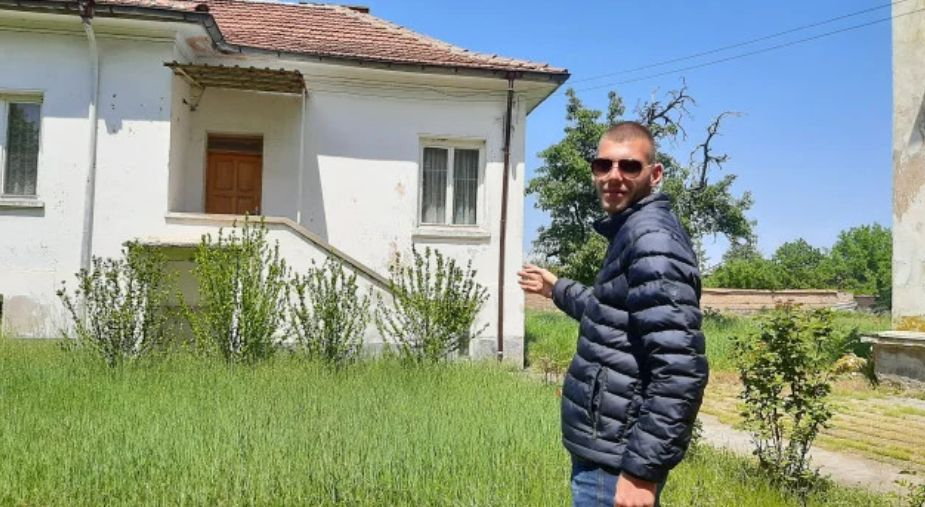 Поповица се събуди като премиерското село, всички чакат ген. Янев за...