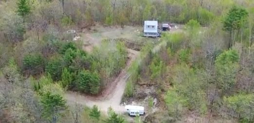 Семейство се натъкна на смразяваща находка, докато разчистваше дома на починал близък