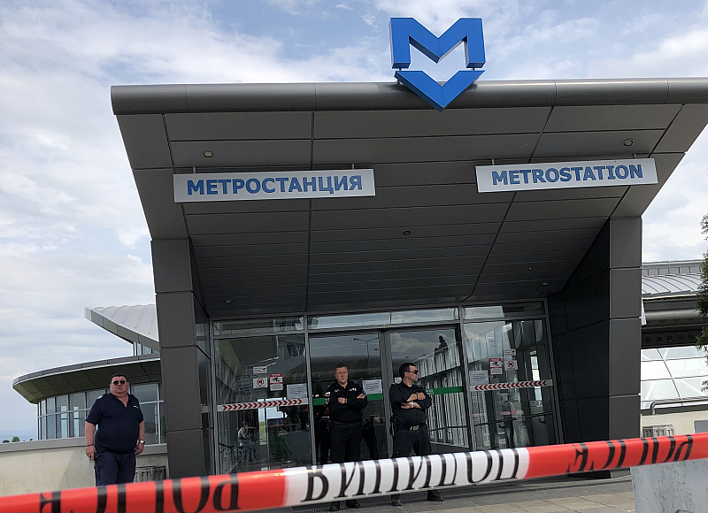 Последна информация за простреляната в метрото жена ВИДЕО
