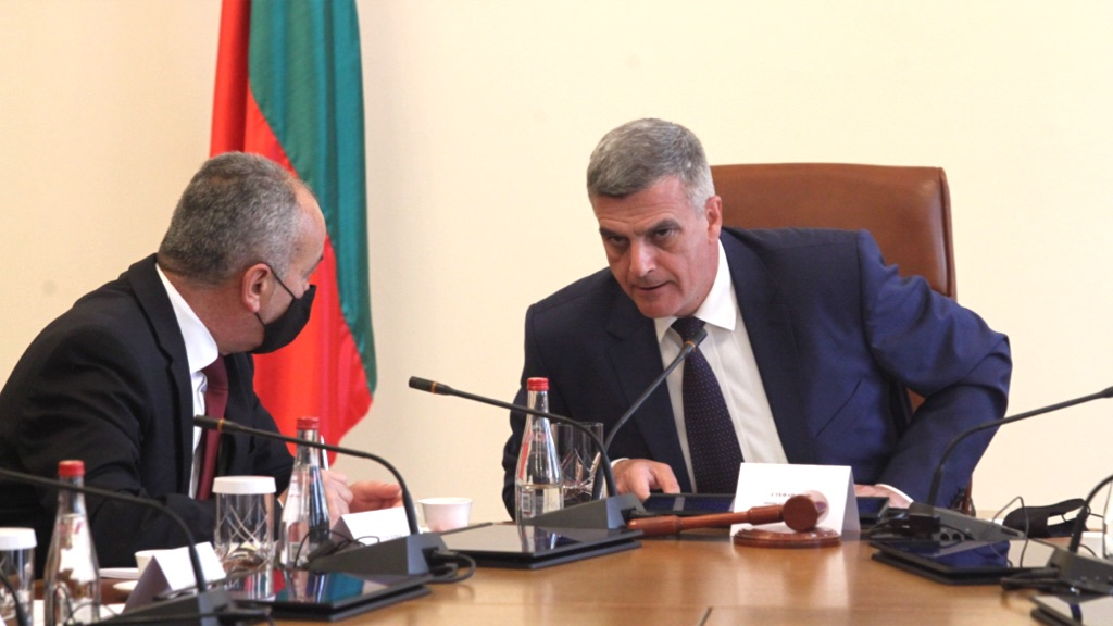 Стефан Янев разпредели ресорите на вицепремиерите