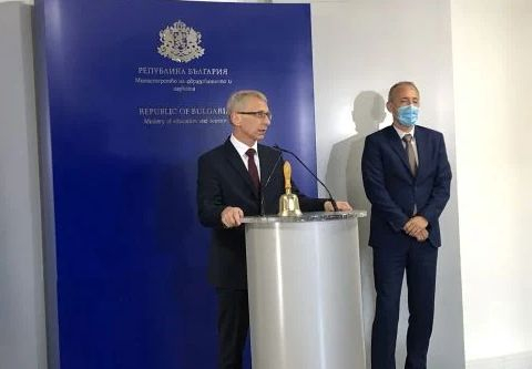 Рокади и в МОН