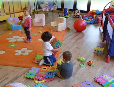 Родители отлагат яслата заради пандемията