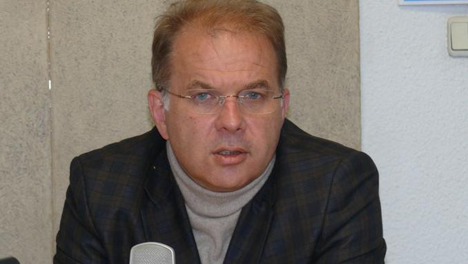 Радомир Чолаков от ГЕРБ захапа Тошко и ИТН: Нека да преиграем отново референдума 