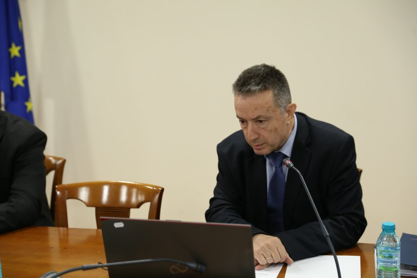 Кой поиска от Янаки Стоилов да натисне ВСС да прави анализ на специализираното правосъдие по спешност?