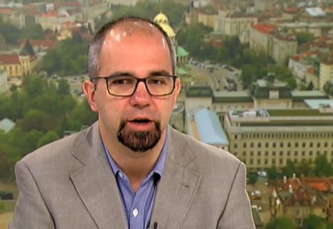 Първан Симеонов с любопитна прогноза, ако същите 6 партии влязат отново в парламента 