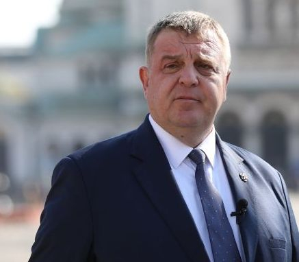 Каракачанов предупреди Радев за Северна Македония: Национално предателство ще е...   