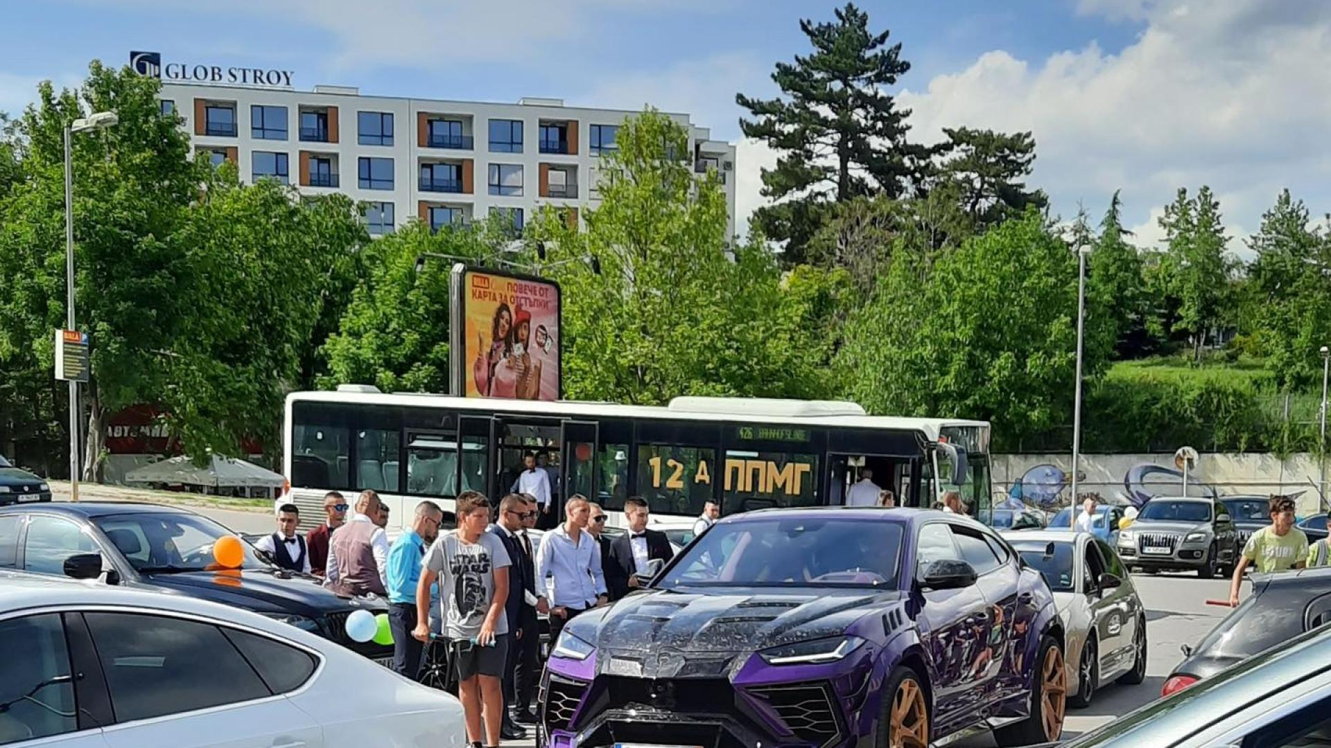 Абитуриентка събра очите с Lamborgini за 1 милион лева в Шумен СНИМКИ