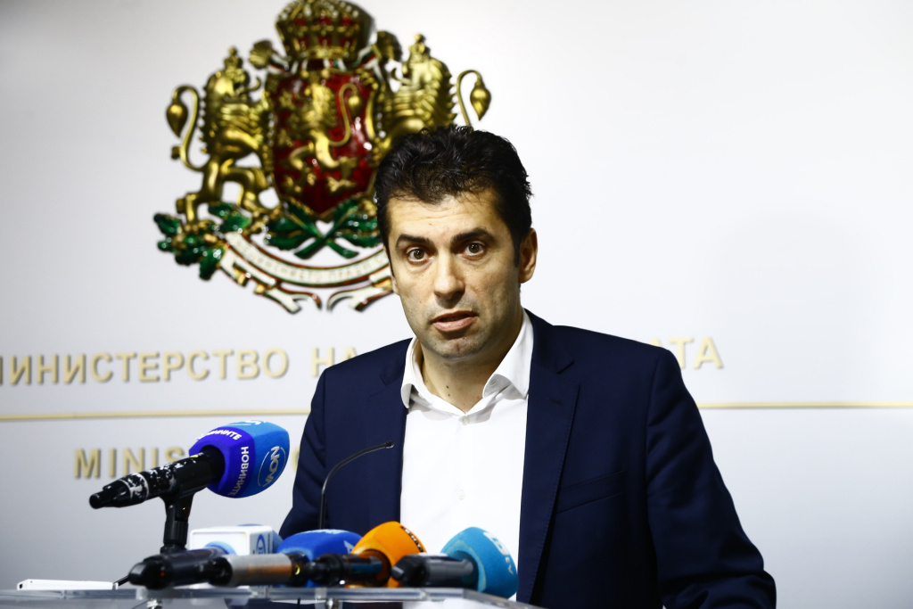 Икономическият министър развъртя метлата в ББР, уволнени са...