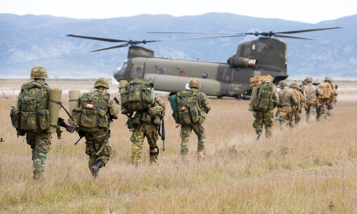 Учение на военни завърши със 7 трупа 