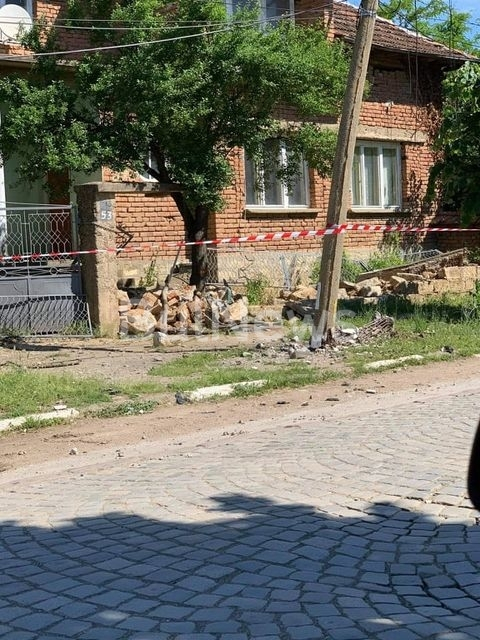 Циганин направи невиждан зулум с "Мерцедес" във Врачанско и си плю на петите ВИДЕО